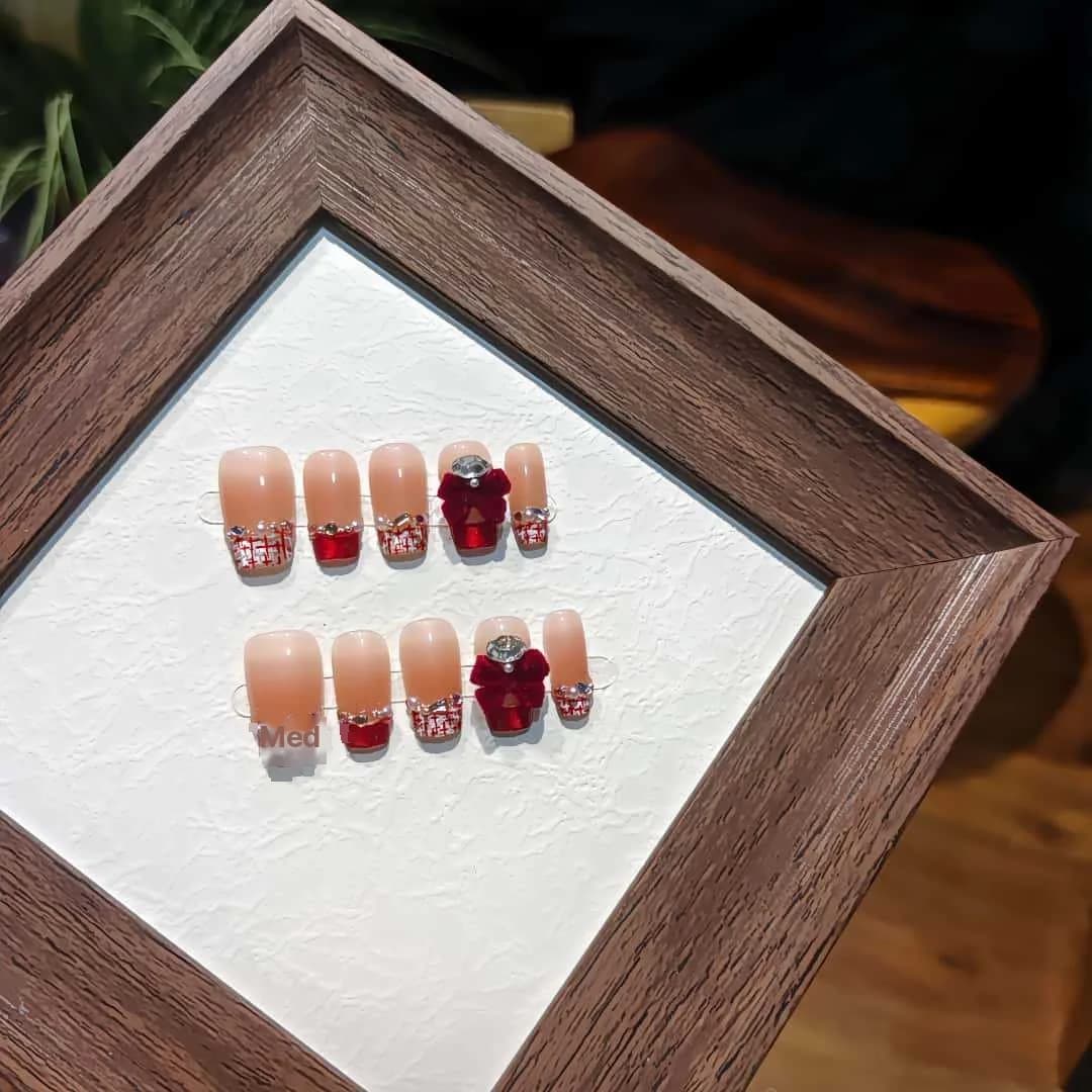 Изкуствени нокти къси coffin червен кадифе с панделка, 30 броя